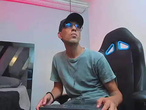 Živý XXX chat davison_viggian