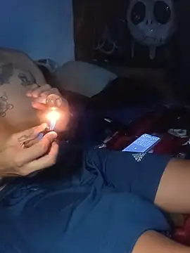 M3ThCl0uds' Live XXX Chat