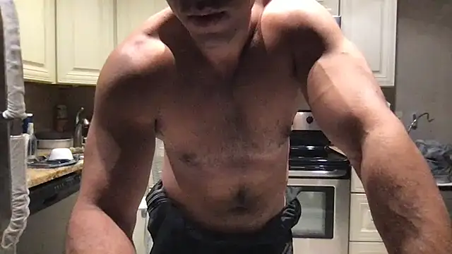 BigGuyMuscle: απευθείας συνομιλία ΧΧΧ