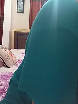 Tanha18n Live XXX chat