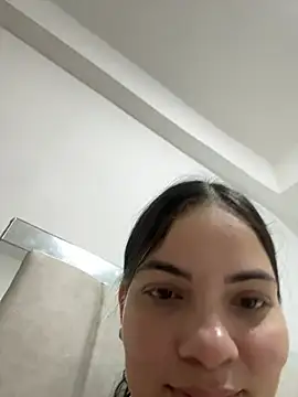 Layla_kaderr Chat XXX in diretta