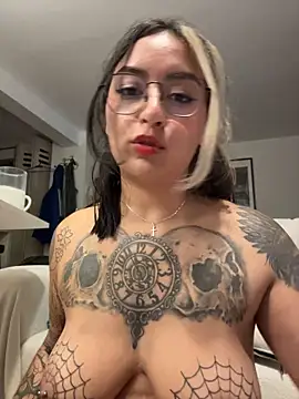 Rae_Lil_White Live XXX Chat