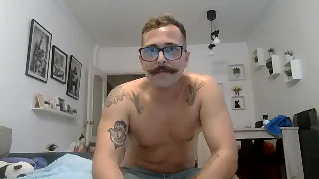 yanick931: απευθείας συνομιλία ΧΧΧ