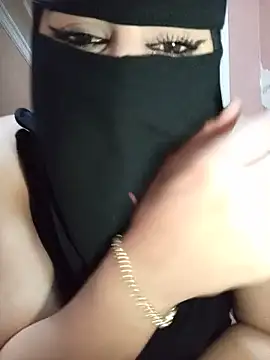 -Batta- Live XXX-chat