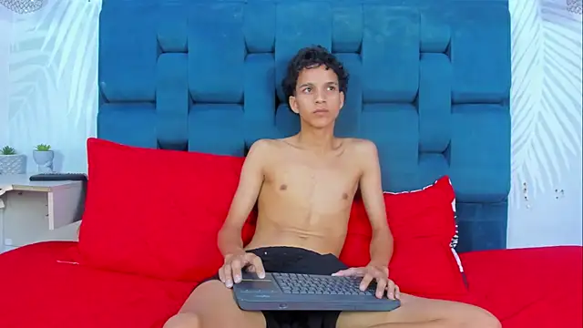 Czat XXX na żywo – LatinPrince_