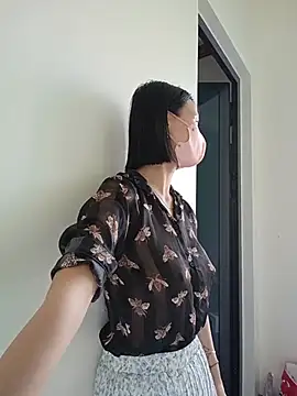 Emma_LinhのライブXXXチャット