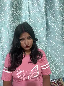 Priyaa_1433のライブXXXチャット
