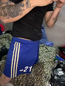 XXX chat uživo modela Valleco