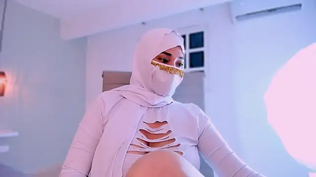 Онлайн чат XXX LittleNoor
