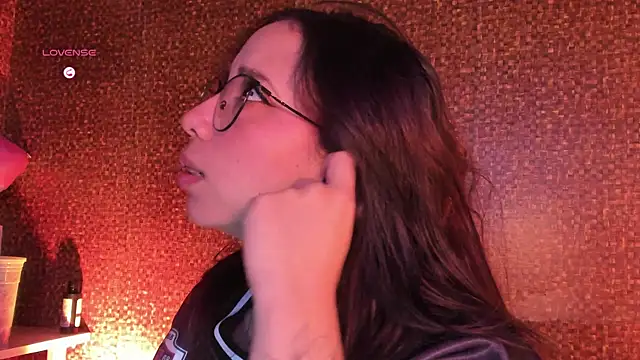 Chat +18 de Apartment28 ao vivo