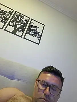 LeoMaduroSP's Live XXX Chat