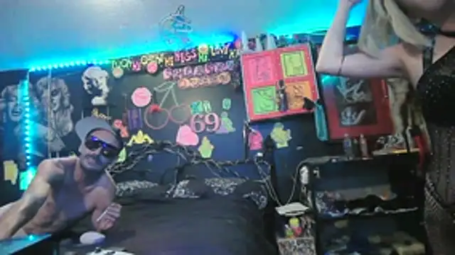 Chatroom XXX en direct de Splash_Queen420