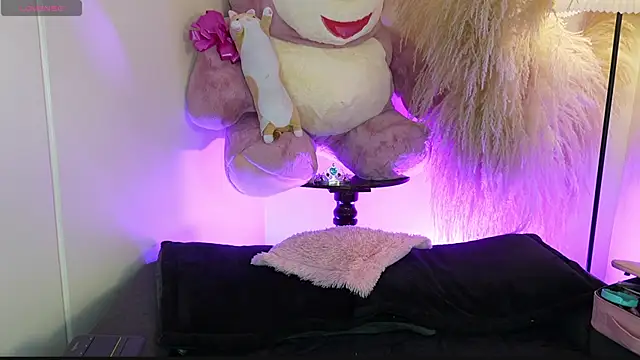 mia_roux1 Chat XXX live