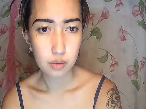 Chat +18 de XXnaughty_08XX ao vivo