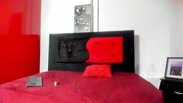 XXX chat uživo modela mark_splinter09