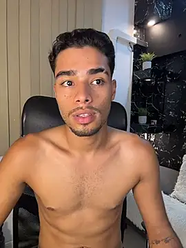Alejandro_GrecoのライブXXXチャット