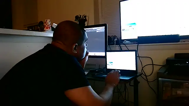 Q1357q webkamerás műsora