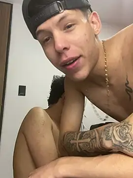 Онлайн чат XXX yoskingg