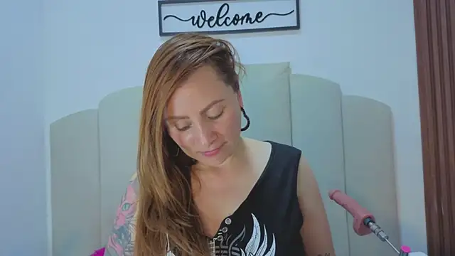 Chat +18 de Grettel-ramirez ao vivo