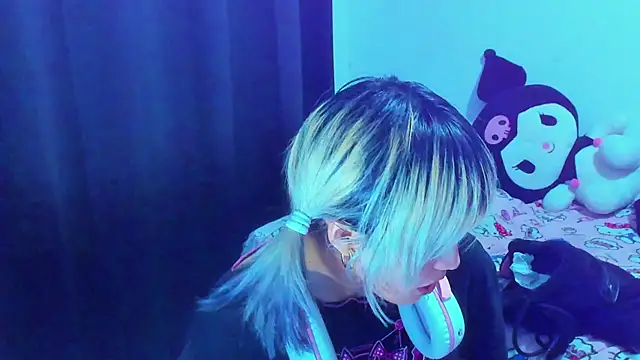 Chatroom XXX en direct de Akane-Mou