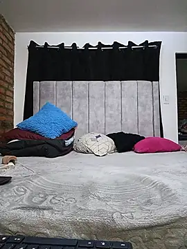 Chat XXX ao vivo de valenthottie