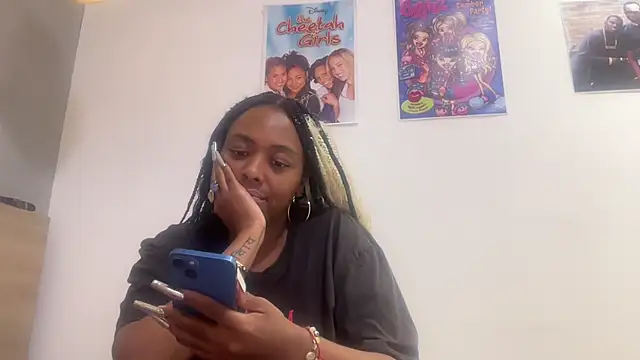 Chat XXX en directo de ChocolateCakeQueen
