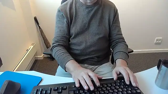 Buggemann live XXX chat