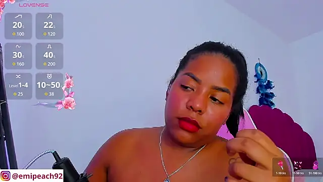 samanthaabloom's Live XXX Chat