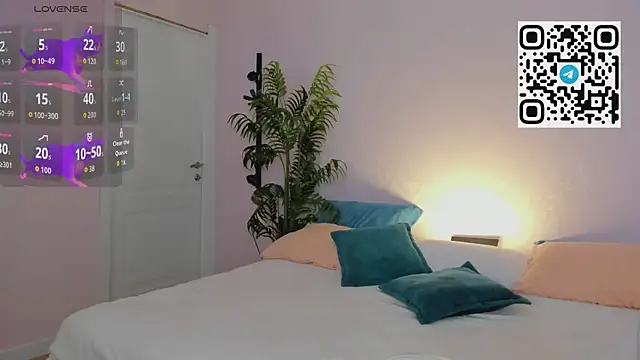 Linda__Bloom 现场XXX聊天