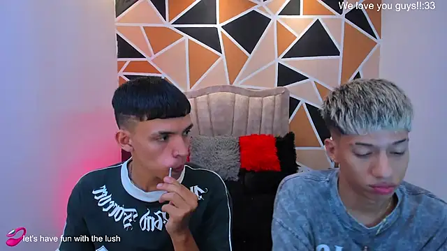 Juan_Nd_Steven Chat XXX in diretta