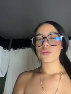 TopDollXXX 现场XXX聊天