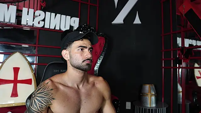 Austin_bolt Show in webcam