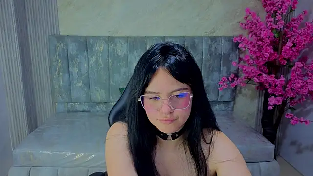צ'אט XXX בשידור חי של sarita_09_s
