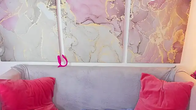 Chatroom XXX en direct de katymeaw