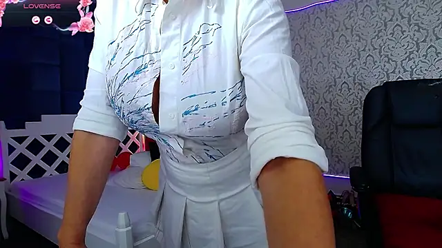 MissKora live XXX chat