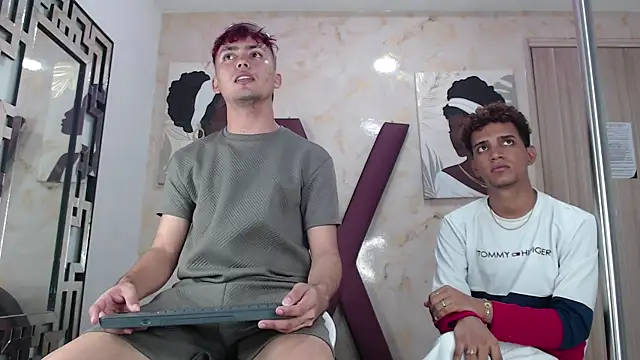 VERY_HOT_GUYS 라이브 XXX 채팅