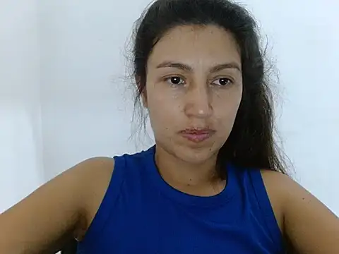 SarahFriendly live XXX chat