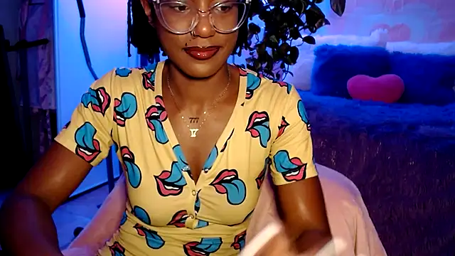 CocoSage's Live XXX Chat