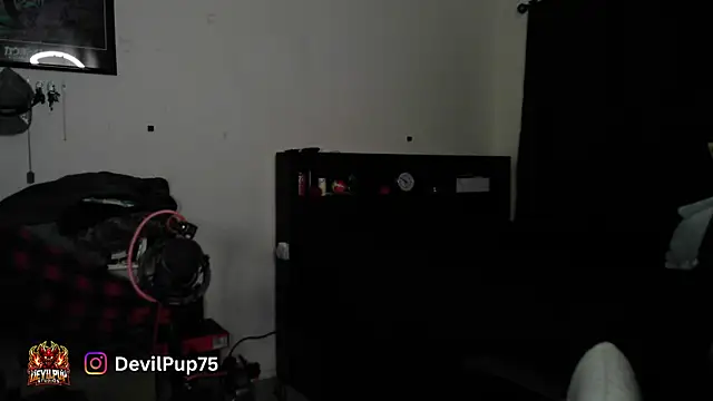 DevilPup75_ Live XXX-Chat