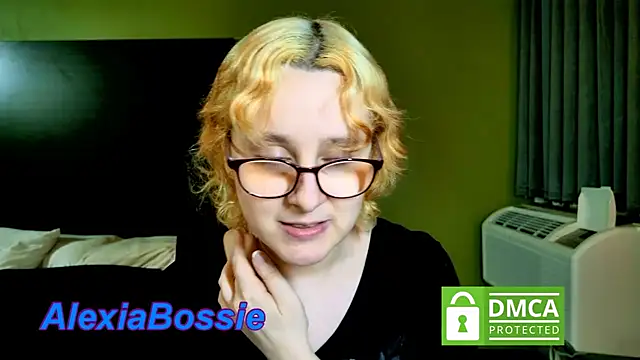 AlexiaBossie Chat XXX live
