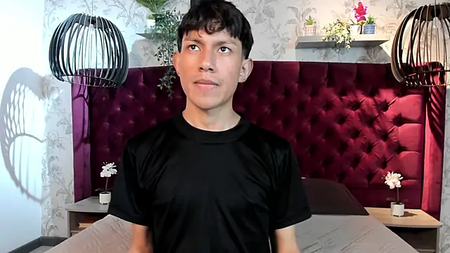 Pierre_Leroy_ live XXX chat