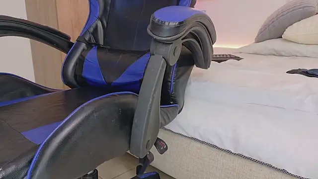 NAMIMAYERS2 Chat XXX in diretta