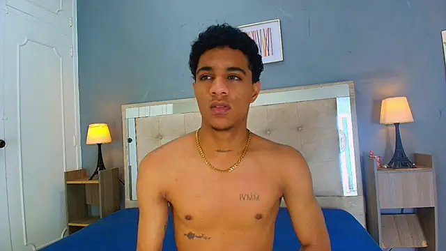 Chat +18 de _Thiago12 ao vivo