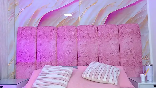 emmacurvy's Live XXX Chat