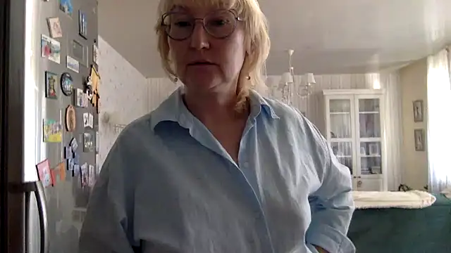 Zeyona Adlı Modelin Canlı XXX Sohbeti