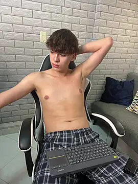 Chat XXX en directo de Nicola_hard