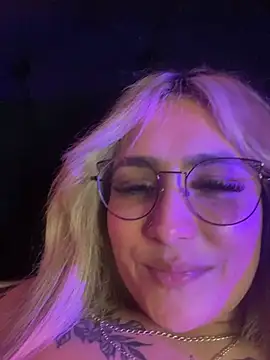 Онлайн чат XXX rubiaaqueen