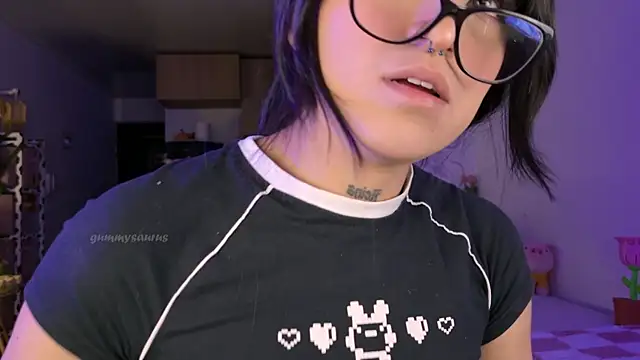 Sembang XXX Secara Langsung GummySaurus_