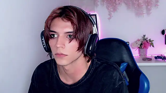 oli_dusk Chat XXX live
