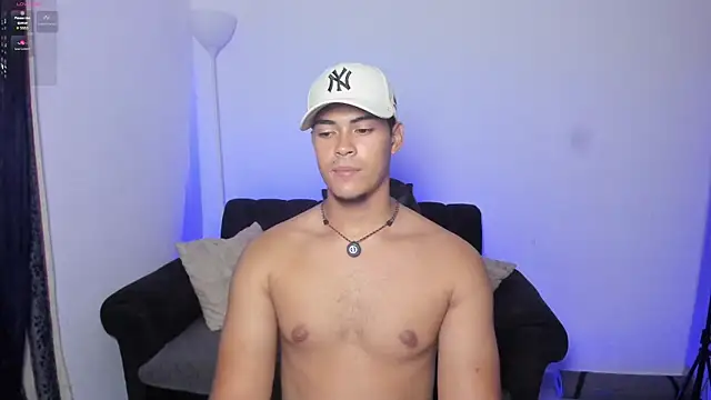 Iamdylan777 Live XXX-Chat